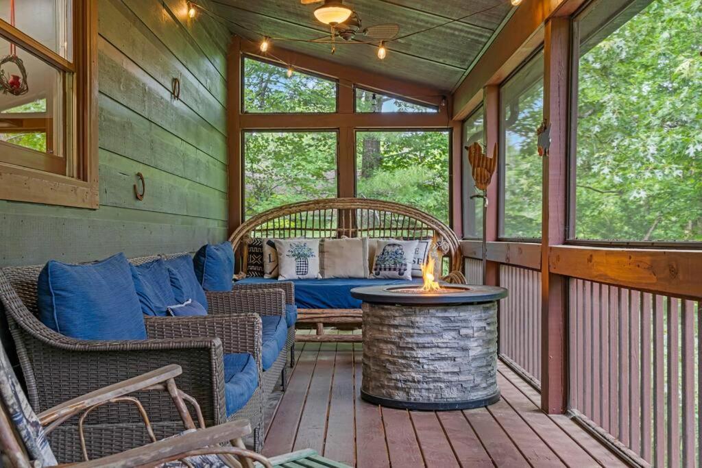 Lakeside Retreat Hot Tub Fishing Hiking เอลลิเจย์ ภายนอก รูปภาพ